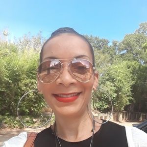 Meet your Posher, Frances